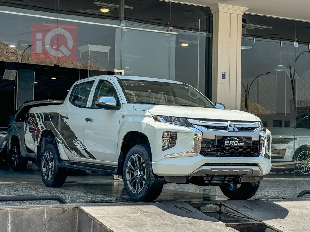 میتسوبیشی L200